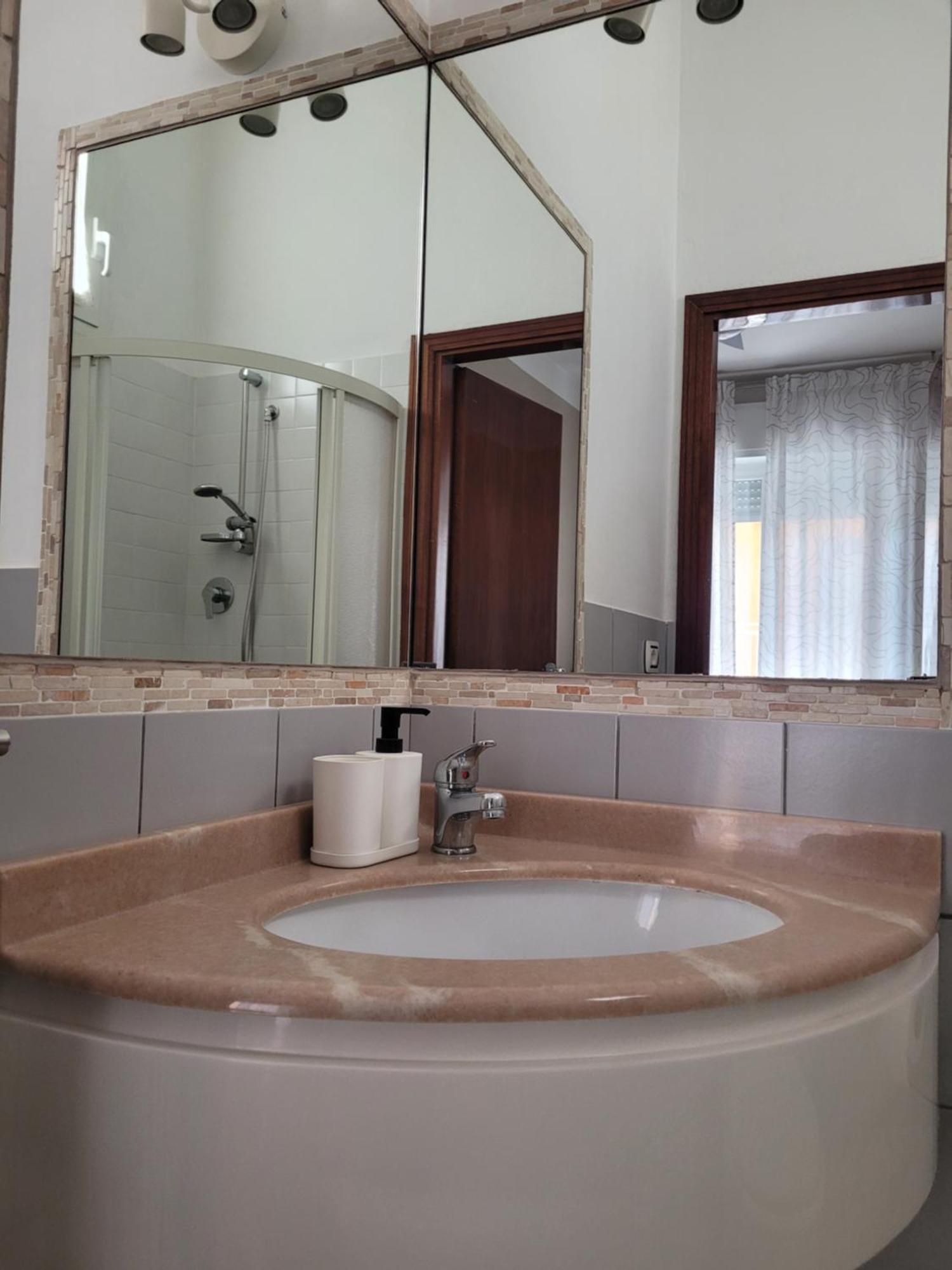Appartamenti Le 4 Sorelle Rímini Exterior foto